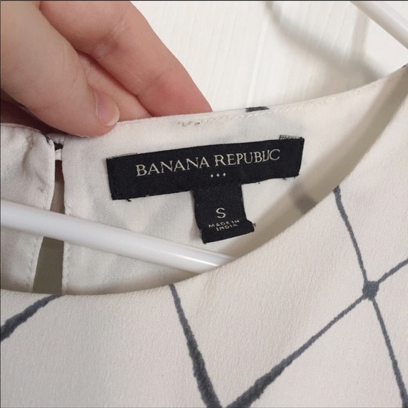 Banana Republic White and Navy Blouse - Picture 2 of 3